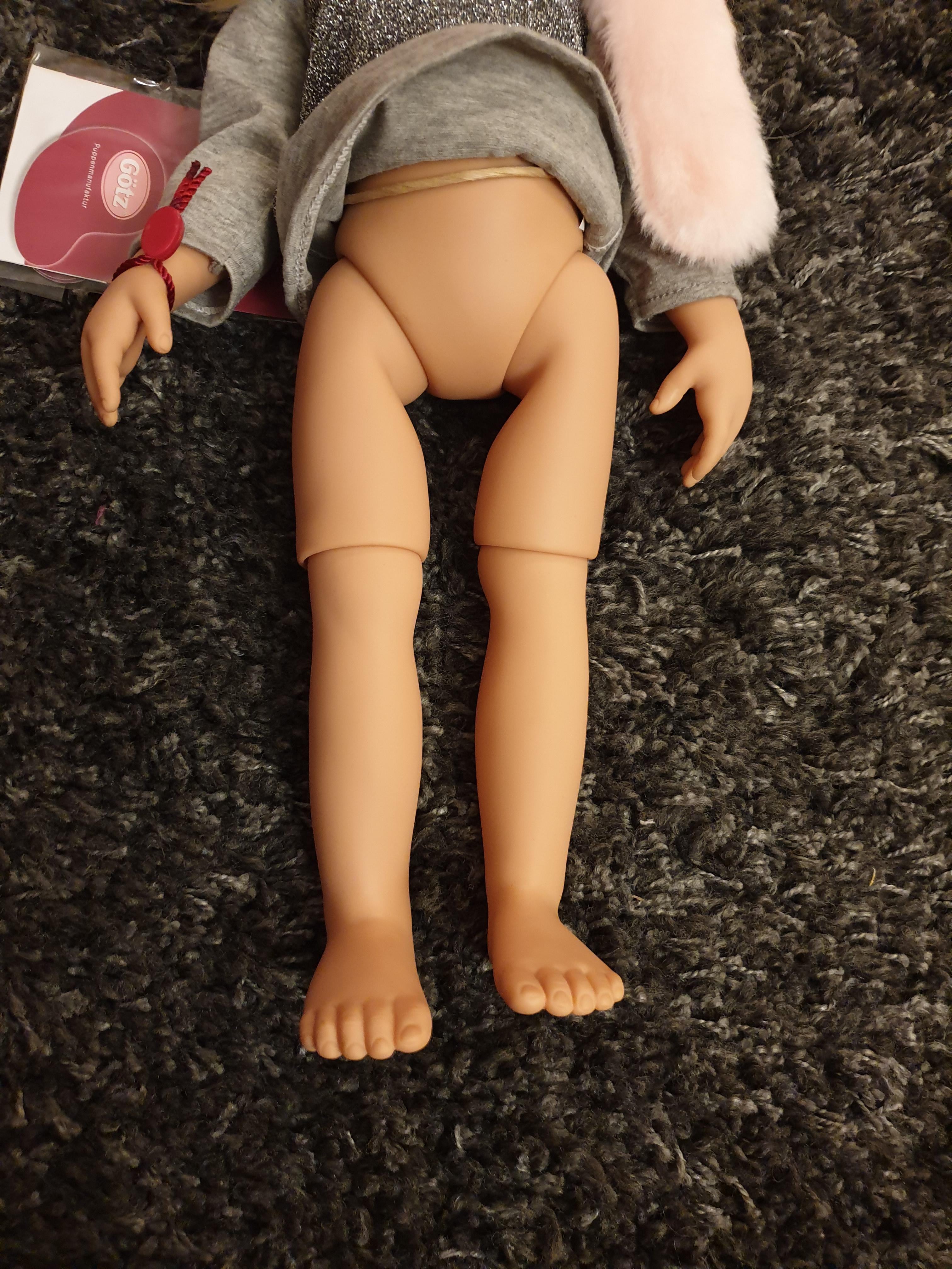 Tolle Stehpuppe, Kleidung top