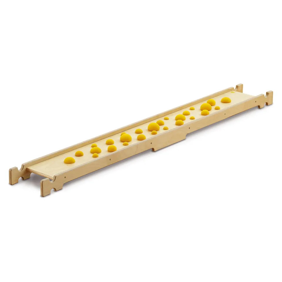 erzi-46382-balancierbrett-waldboden-aus-holz-190-cm-struktur-brett image 1