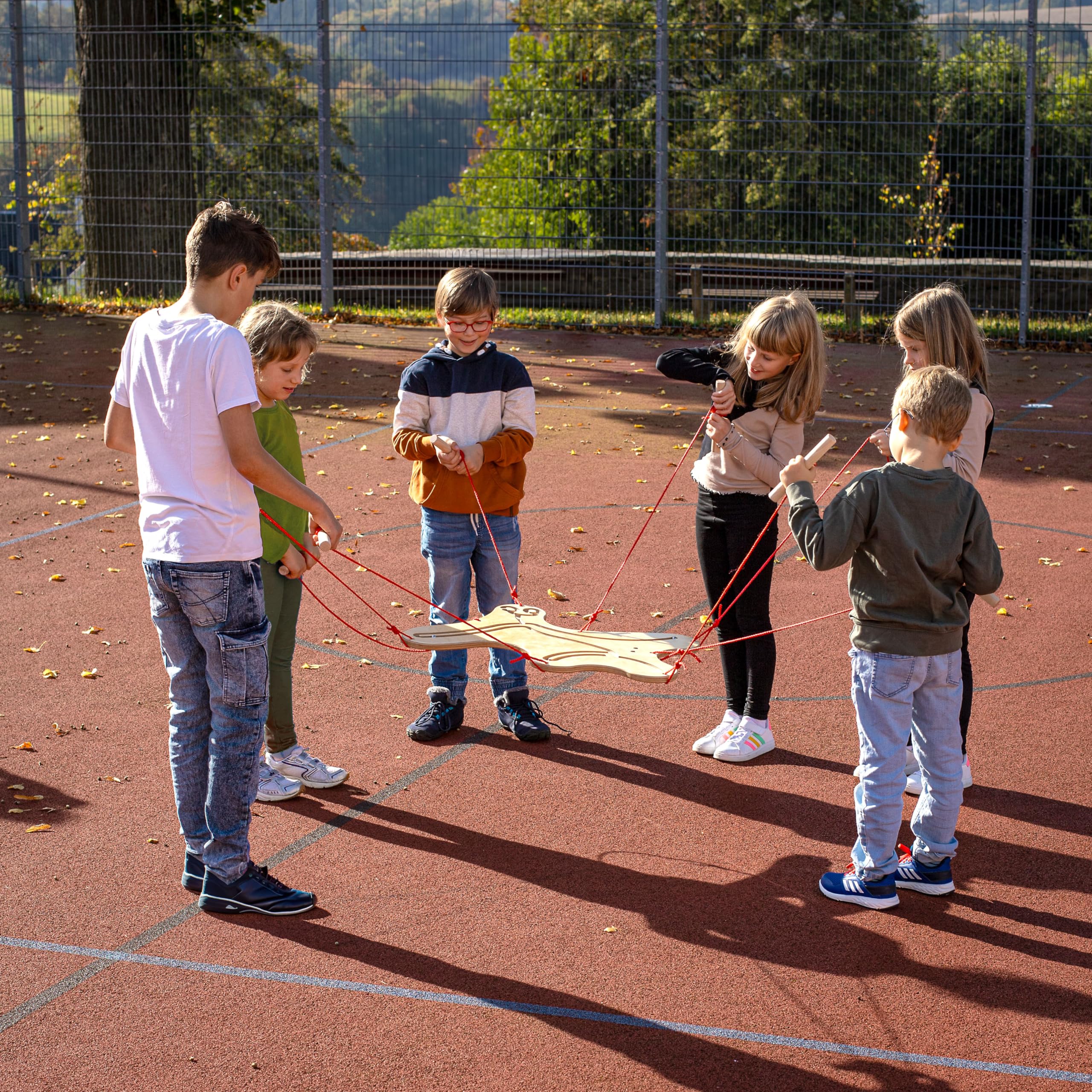 erzi-44375-teamgeist-balancespiel-aus-holz-teamspiel-f-r-2-9-spieler image 3
