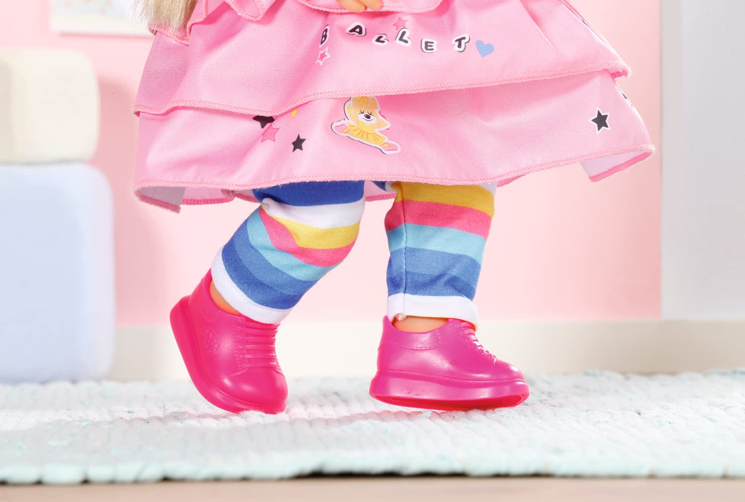 baby-born-kindergarten-little-sister-36-cm-puppe-mit-haaren-und-7-funktionen-ohn image 4