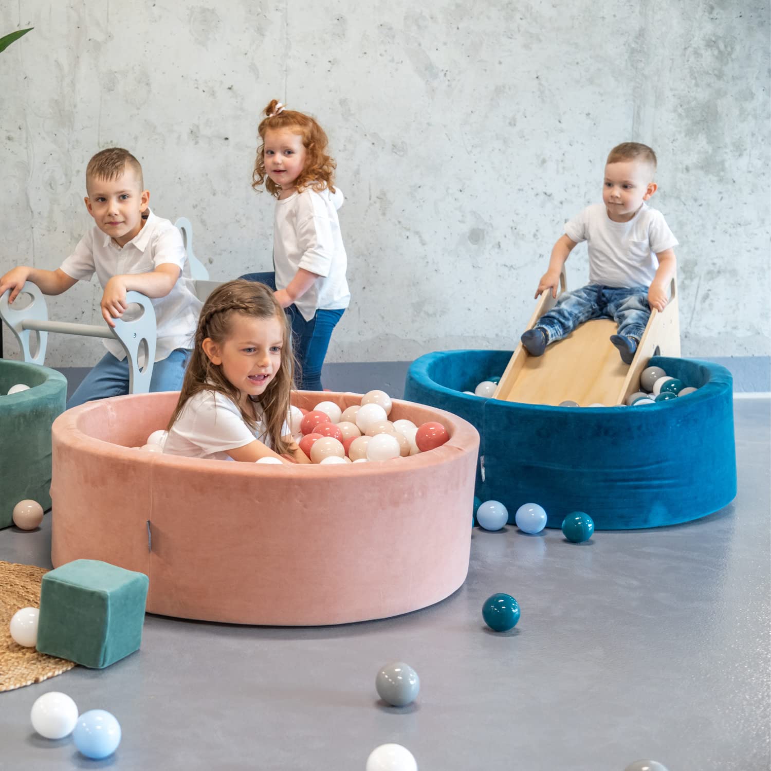kiddymoon-kinder-rutsche-holz-montessori-natur-52-cm image 7