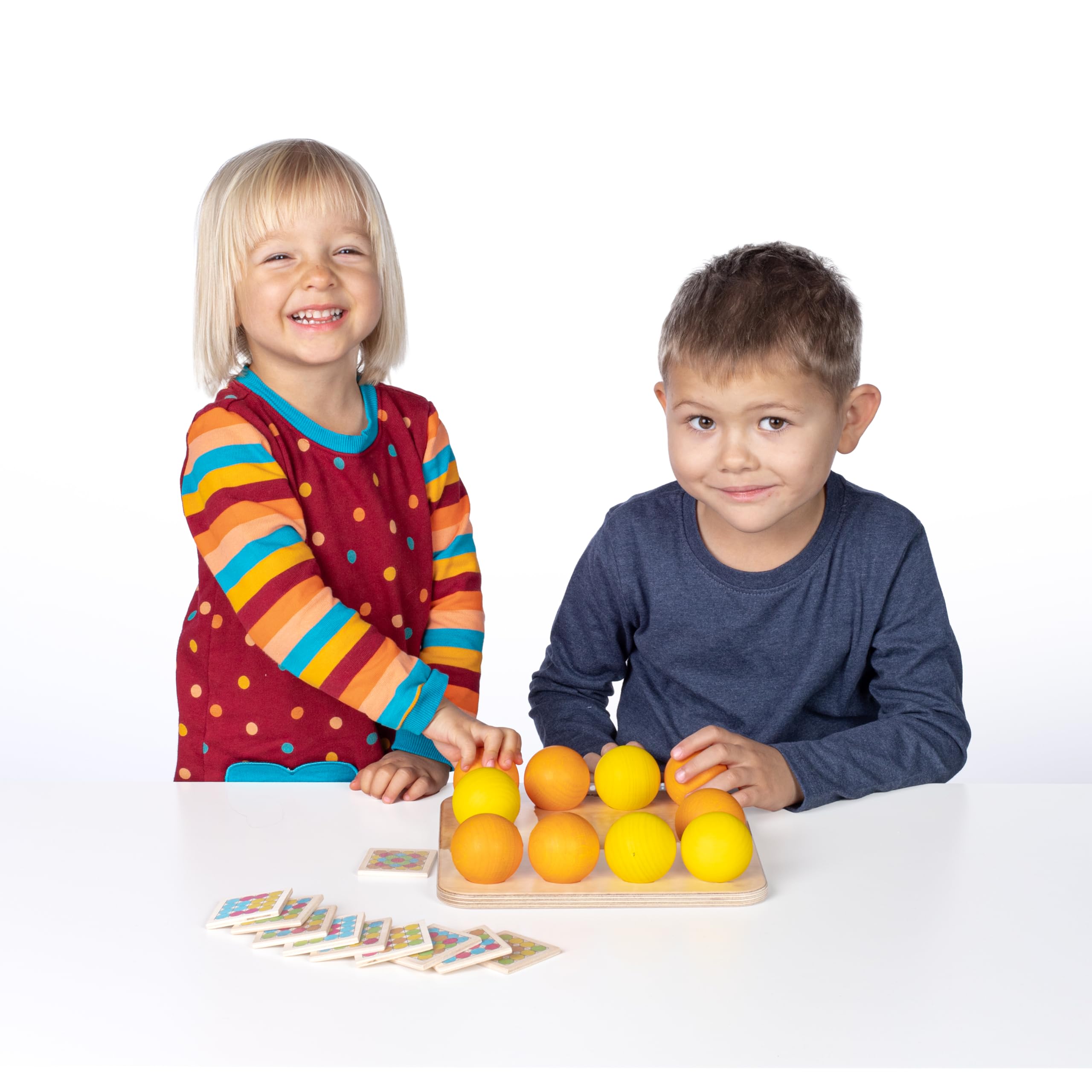 erzi-42269-fr-bel-kugeln-stapelspiel-aus-holz-30-kugeln-mit-vorlagen image 5