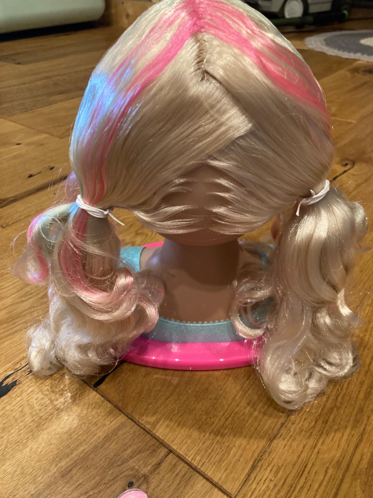 Enkelin ist Friseurin