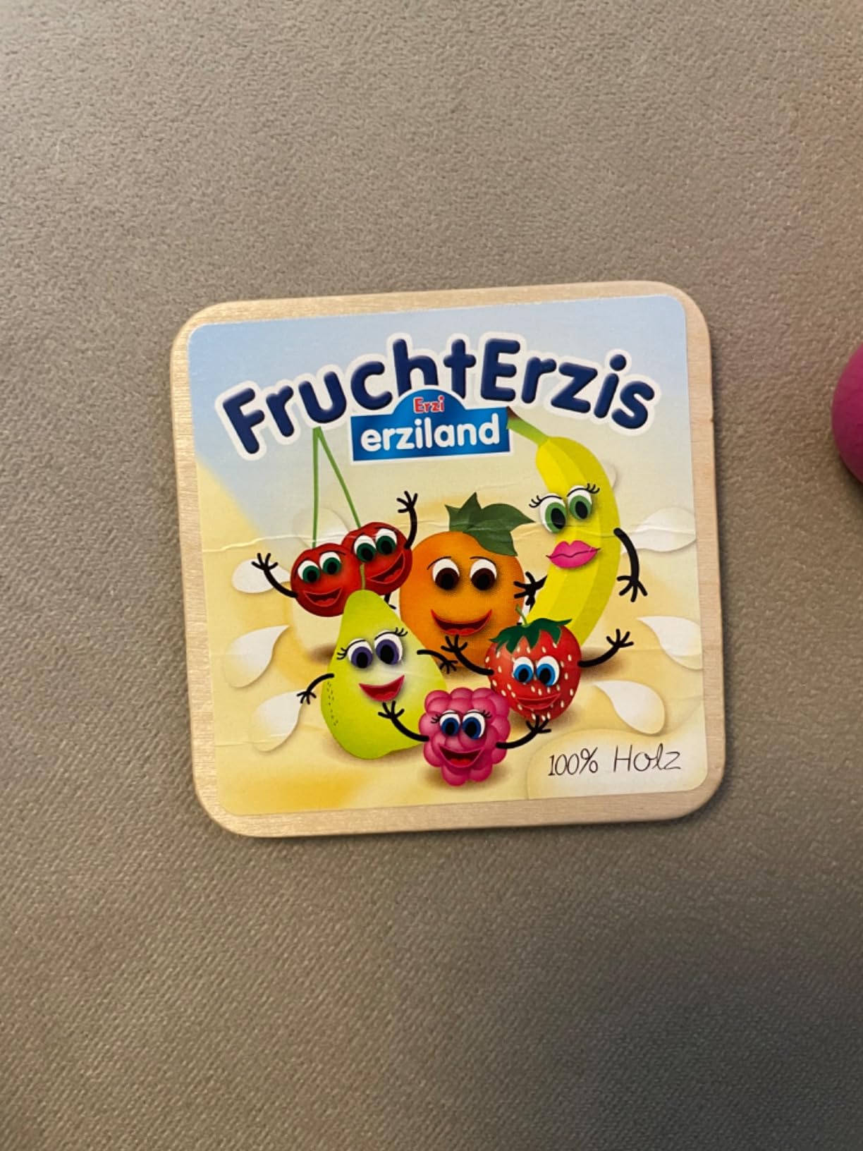 Niedlich, Farbe blättert minimal