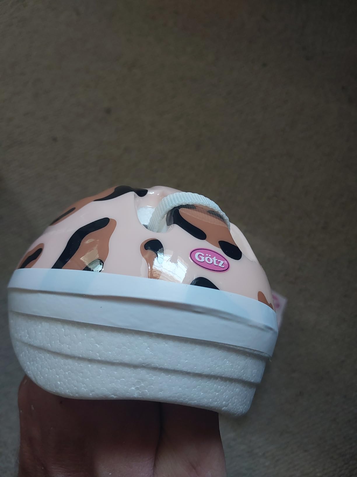 Toller Helm für Puppenfans