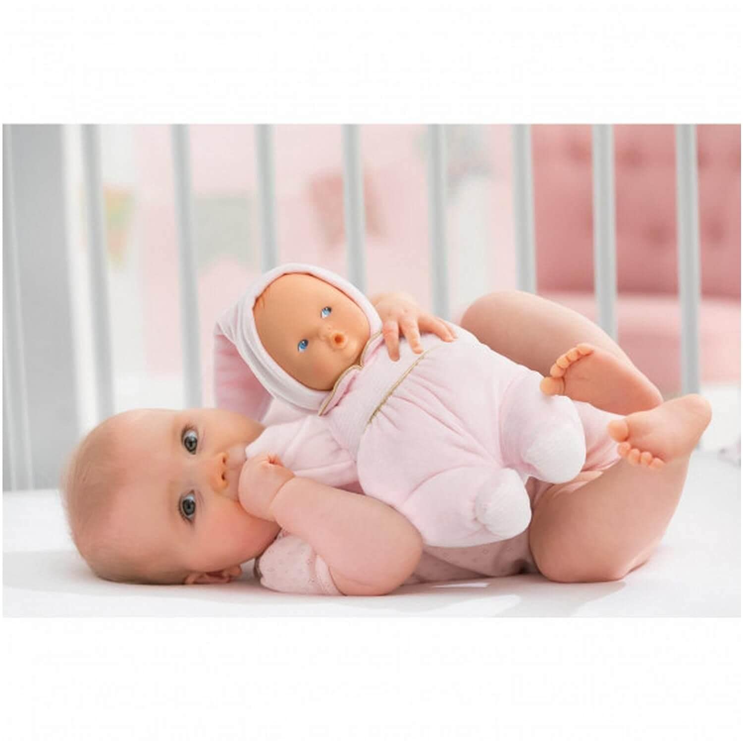 corolle-mon-doudou-babipouce-bl-tentraum-kuschelpuppe-28-cm image 4