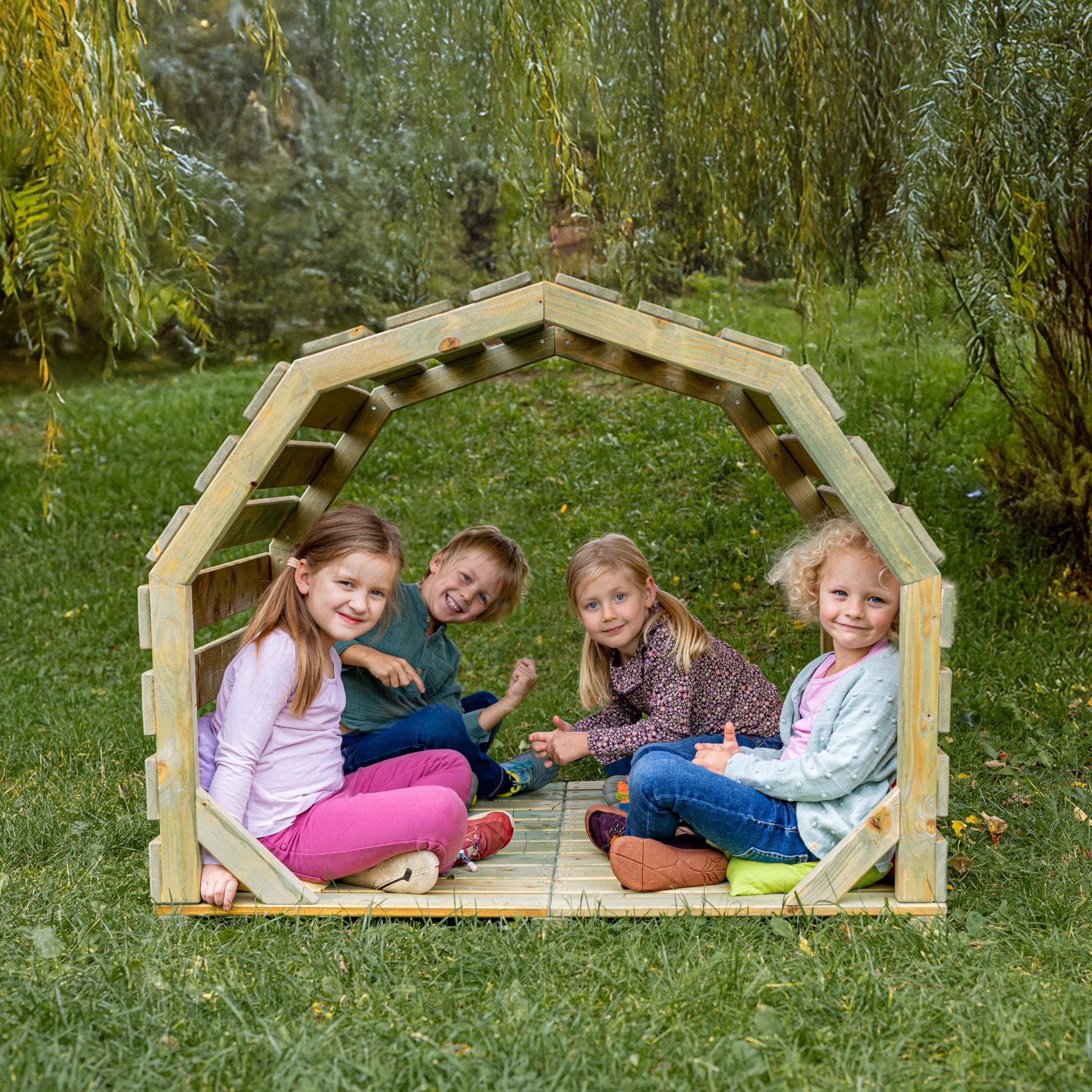 erzi-10038-traumh-hle-outdoor-aus-holz-r-ckzugszone image 3