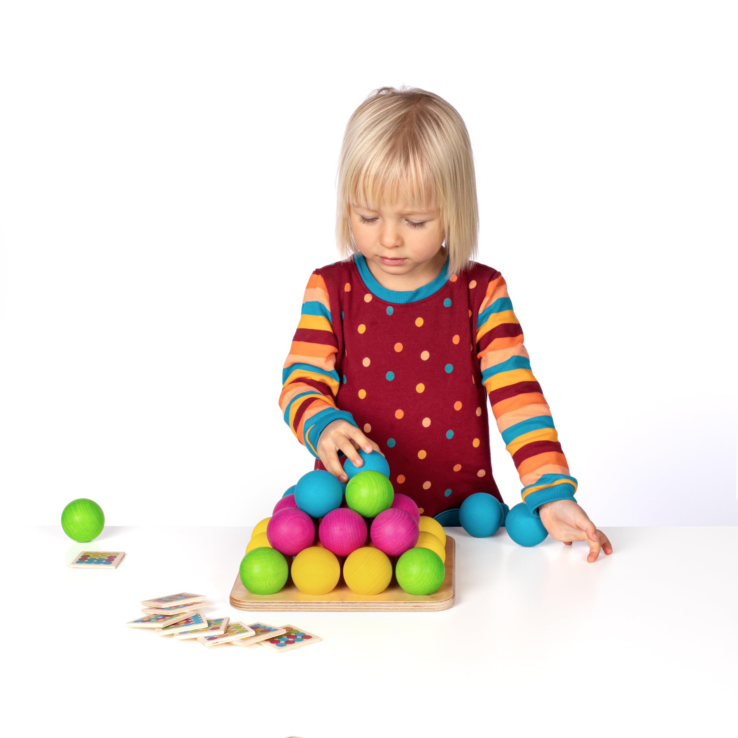 erzi-42269-fr-bel-kugeln-stapelspiel-aus-holz-30-kugeln-mit-vorlagen image 4