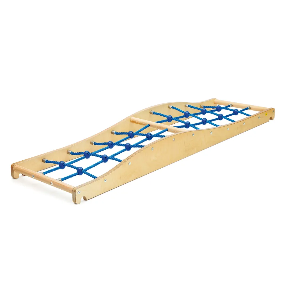 erzi-44487-balancierwelle-netz-kletter-und-balancierbalken-aus-holz-204-cm image 1