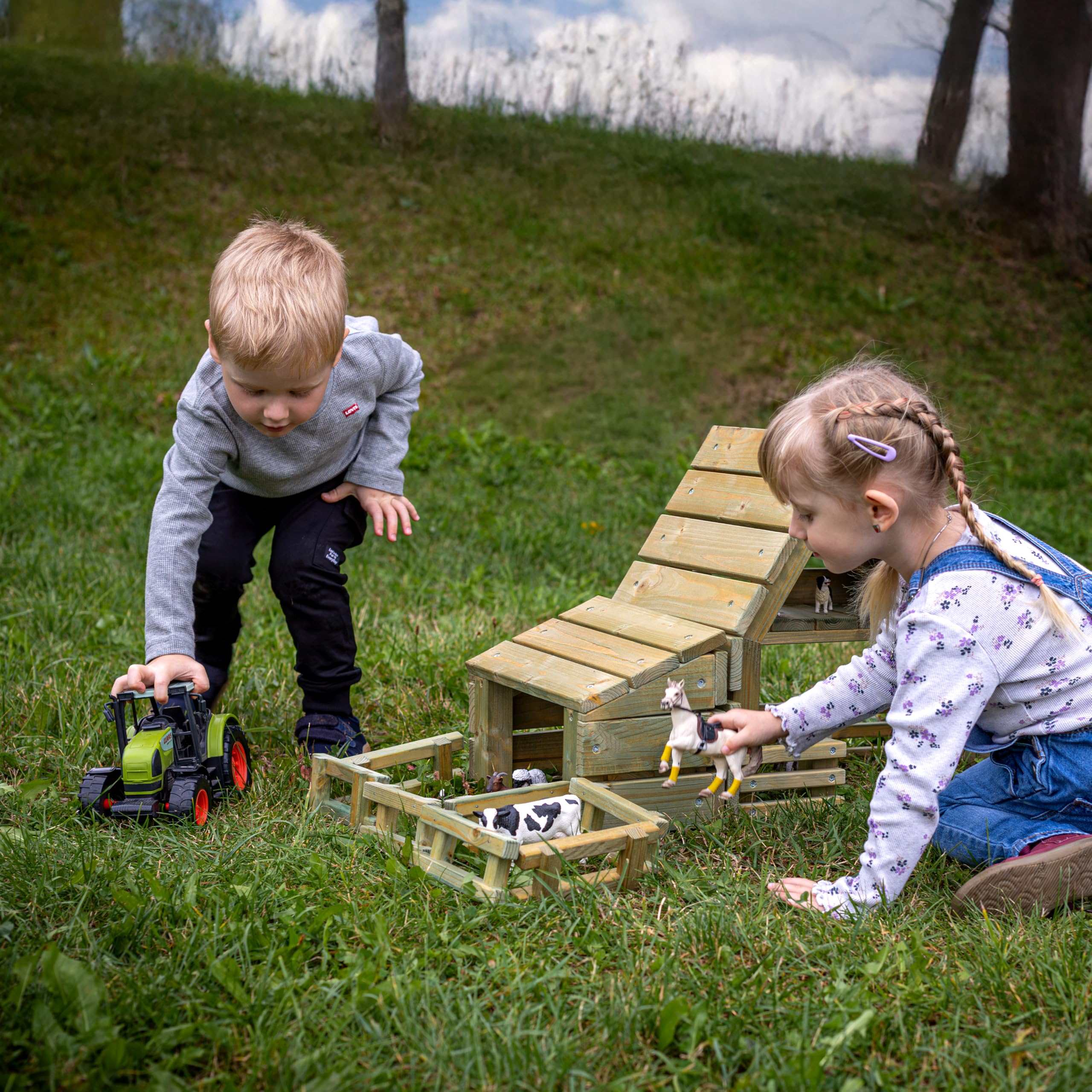 erzi-41028-bauernhof-outdoor-aus-holz-wetterbest-ndiges-rollenspiel-set-14-teili image 3